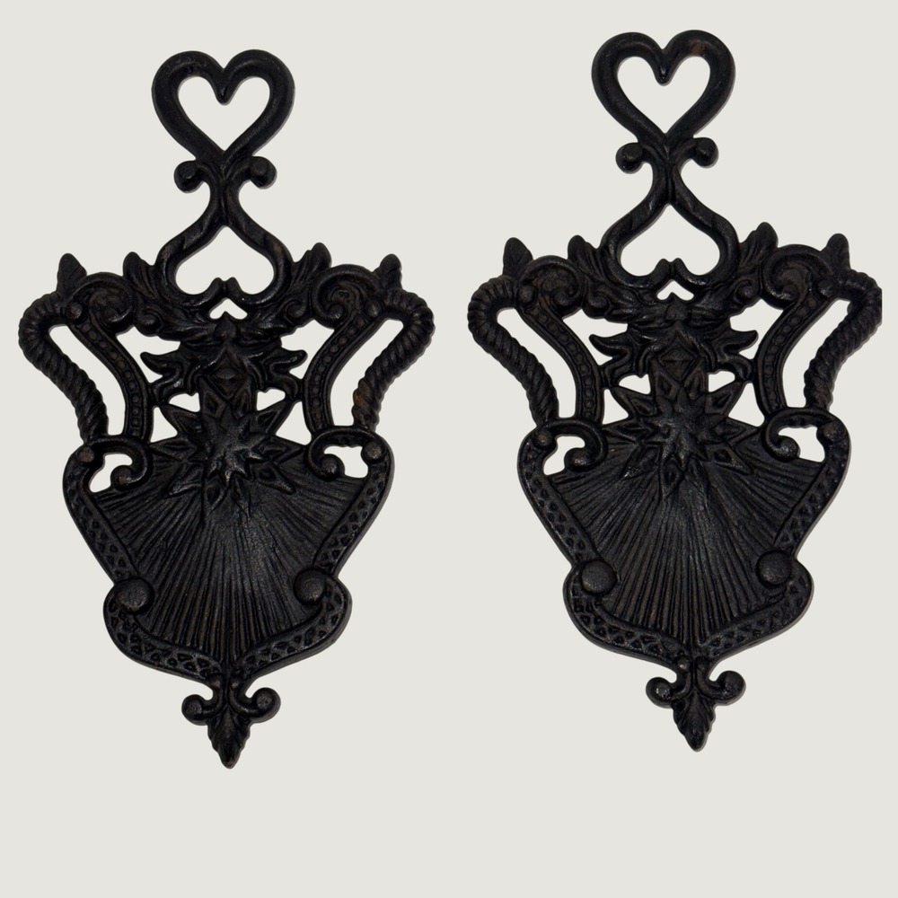 Vintage Cast Iron Heart Trivet Set of 2 Black Ornate Metal Wall Decor 102 3